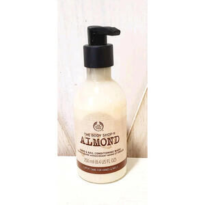 The Body Shop Almond Hand & Nail Conditioning Wash 8.4 Oz